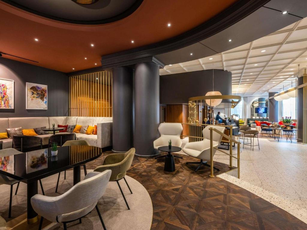 Pullman Fontana Stuttgart · lobby