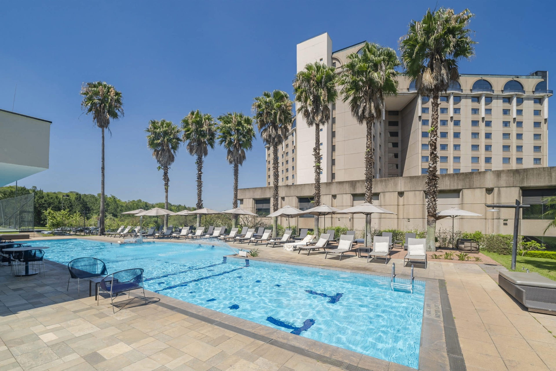Pullman Fontana Stuttgart · área da piscina